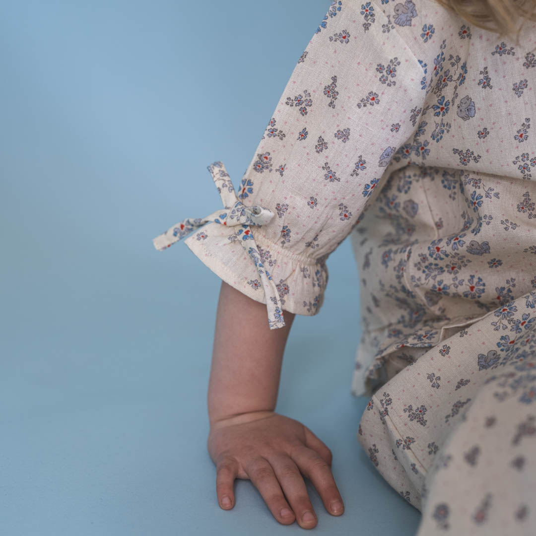 Bluzë me lule Carmen