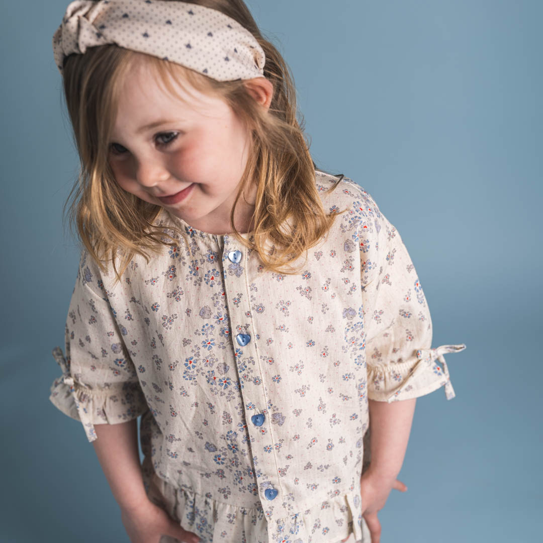 Bluzë me lule Carmen